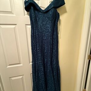 Elegant Blue Lace Evening Gown